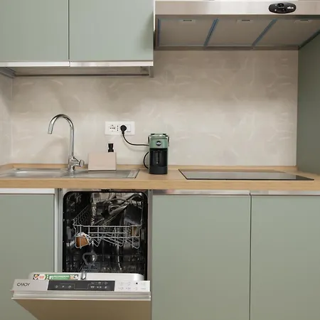 Alloro Apartment,5 Min Dalla Metro C, 15 Min Per Il Colosseo Dom wakacyjny *
